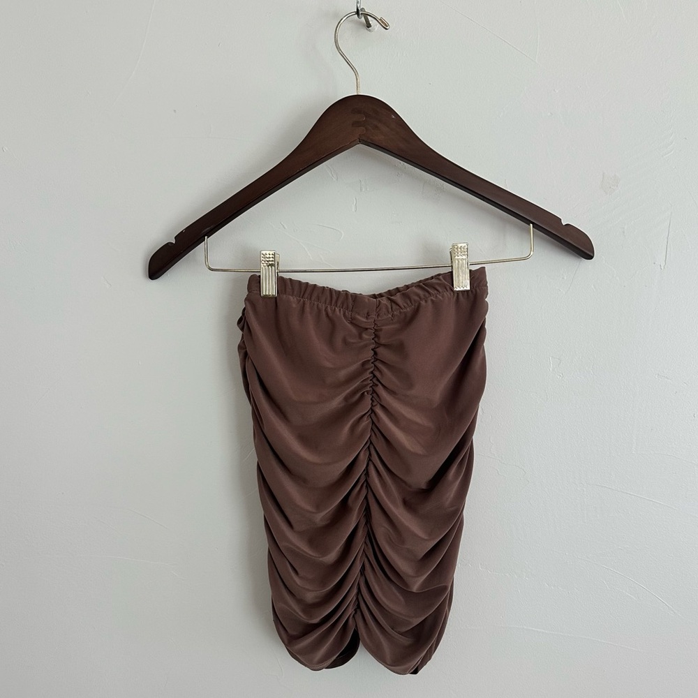 PrettyLittleThing Ruched Mini Skirt Brown Size 2 | XS